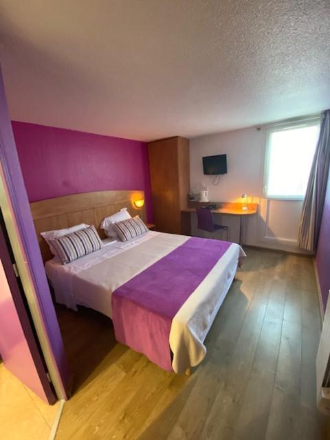 Hotel De La Plage Calais Bagian luar foto