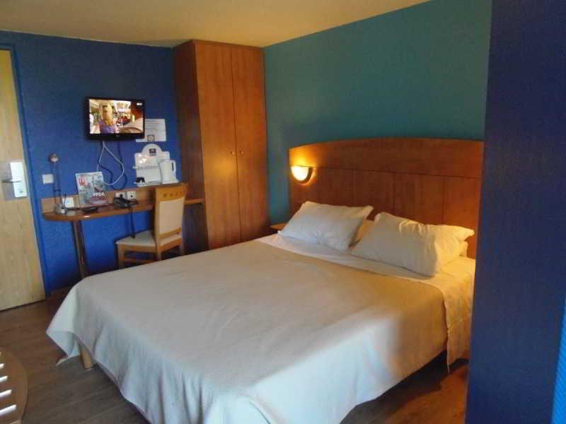 Hotel De La Plage Calais Bagian luar foto