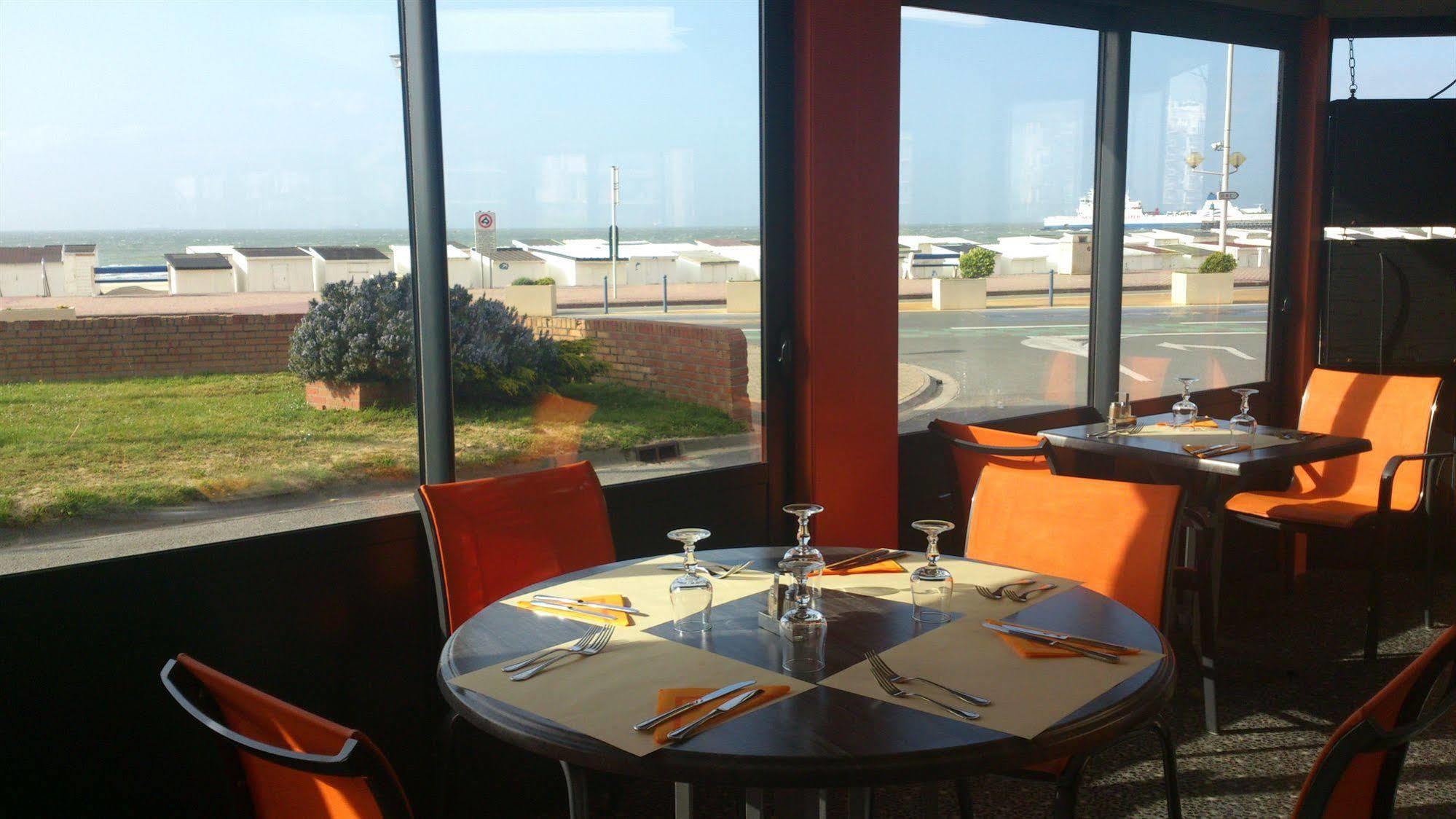 Hotel De La Plage Calais Bagian luar foto